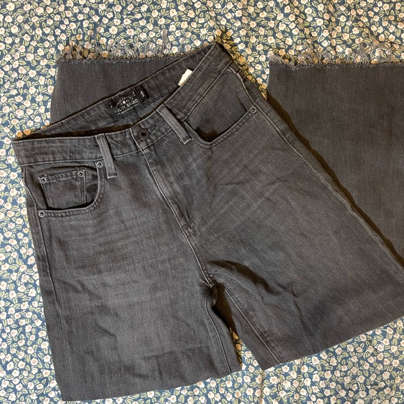 Lucky Brand High Rise Wide Leg Cropped Jeans 26 - Picture 2 of 7